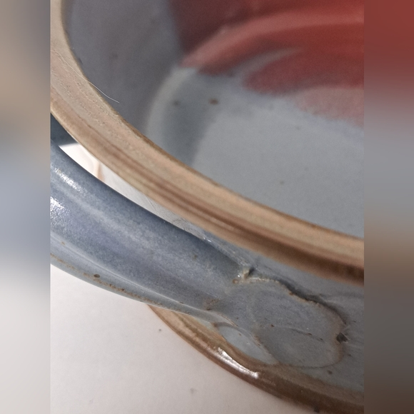 Vintage Stoneware Pottery Casserole Bowl Signed Brown Blue and Red.o - Picture 4 of 7